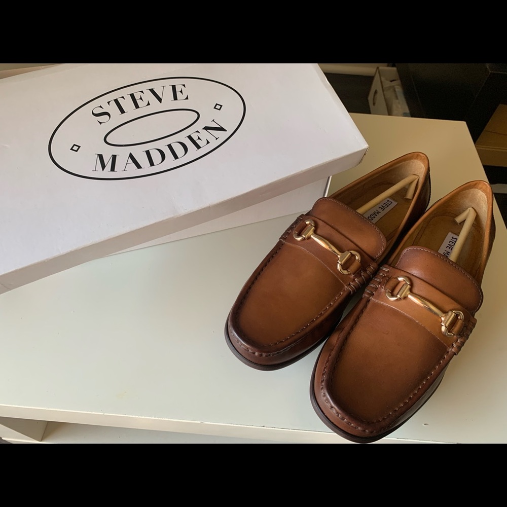 Steve Madden- Leather Loafer